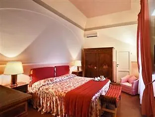 Ape Rosa Relais Bed & Breakfast 3*