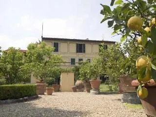 Ape Rosa Relais