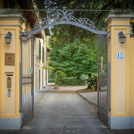 ベッド・アンド・ブレックファスト エイプ ローサ レライス 3*