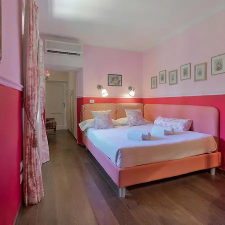 Ape Rosa Relais Bed & Breakfast 2*