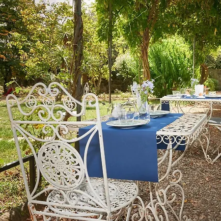 Ape Rosa Relais Bed & Breakfast