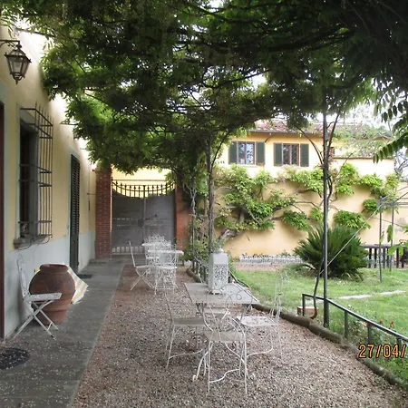 Ape Rosa Relais Florence