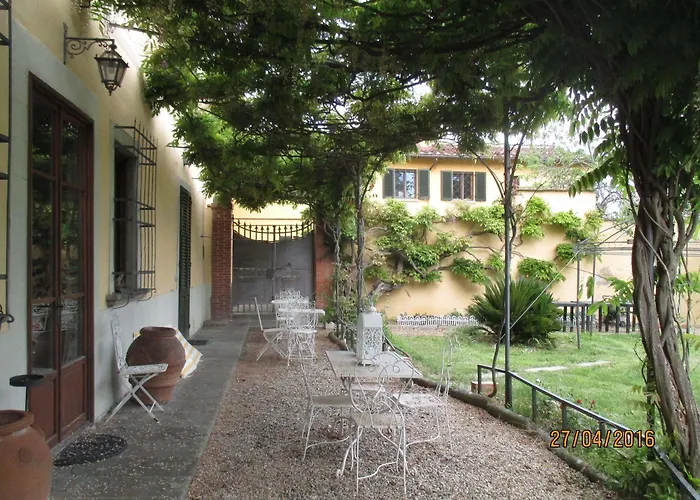 Ape Rosa Relais Firenze